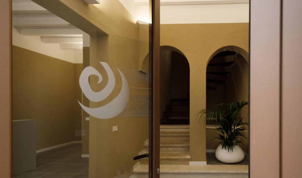 Palazzo Mancina Hotel Trapani Exterior photo