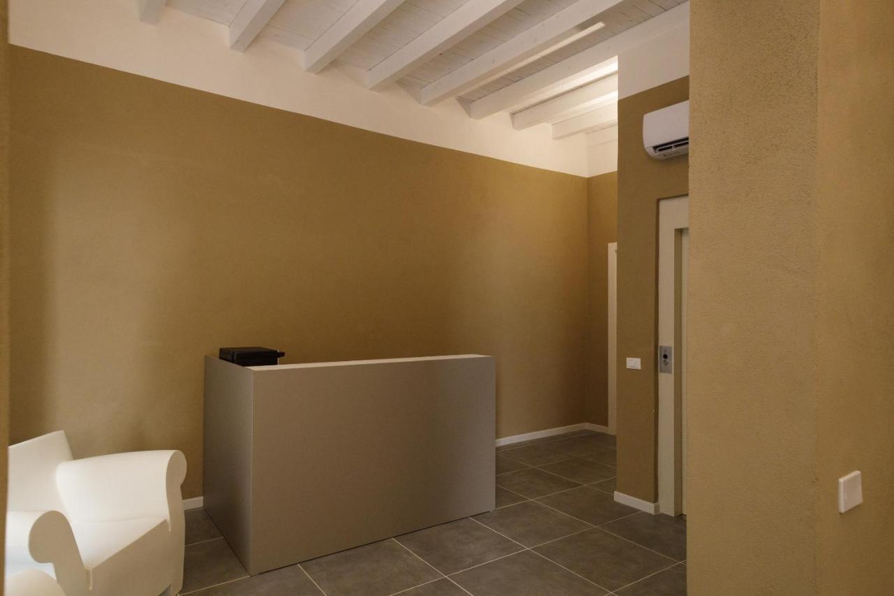 Palazzo Mancina Hotel Trapani Exterior photo